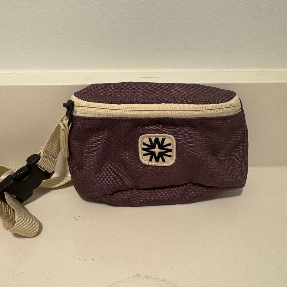 Lil Louie Sling Purple Kids Fanny pack - EUC